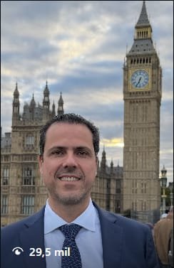 Reel no Instagram: Em congresso internacional em Londres