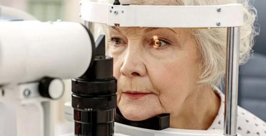 CAPSULOTOMIA POR YAG-LASER